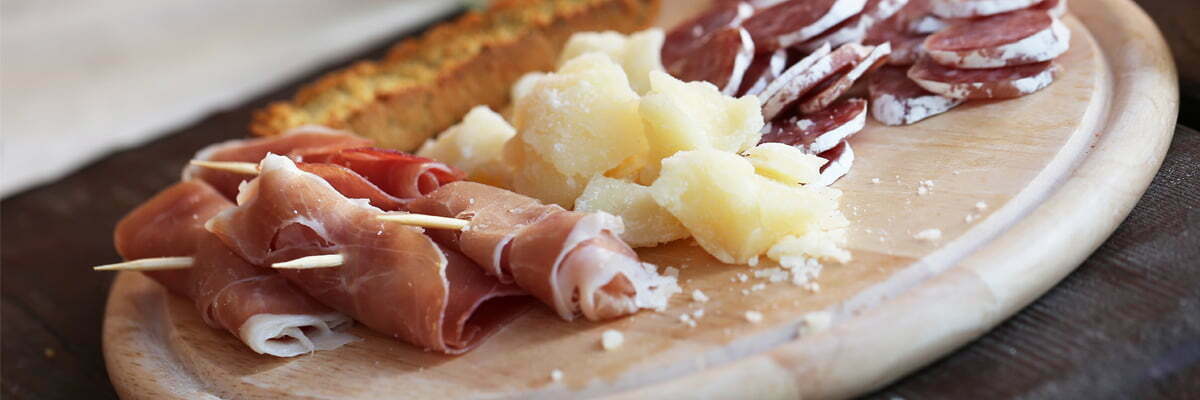 tagliere-formaggi-salame-