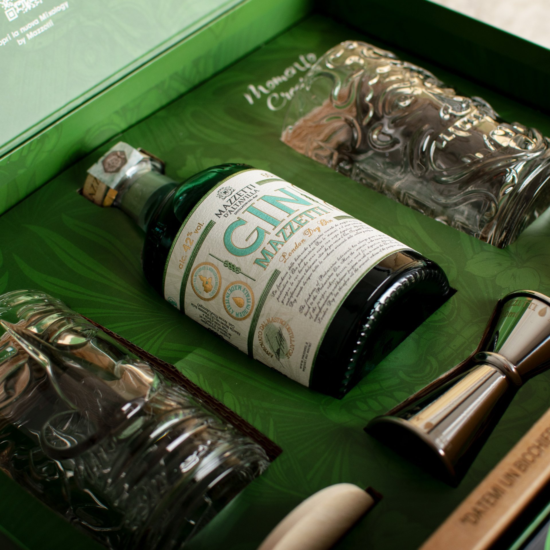 Confezione Gin con Bicchieri Tiki