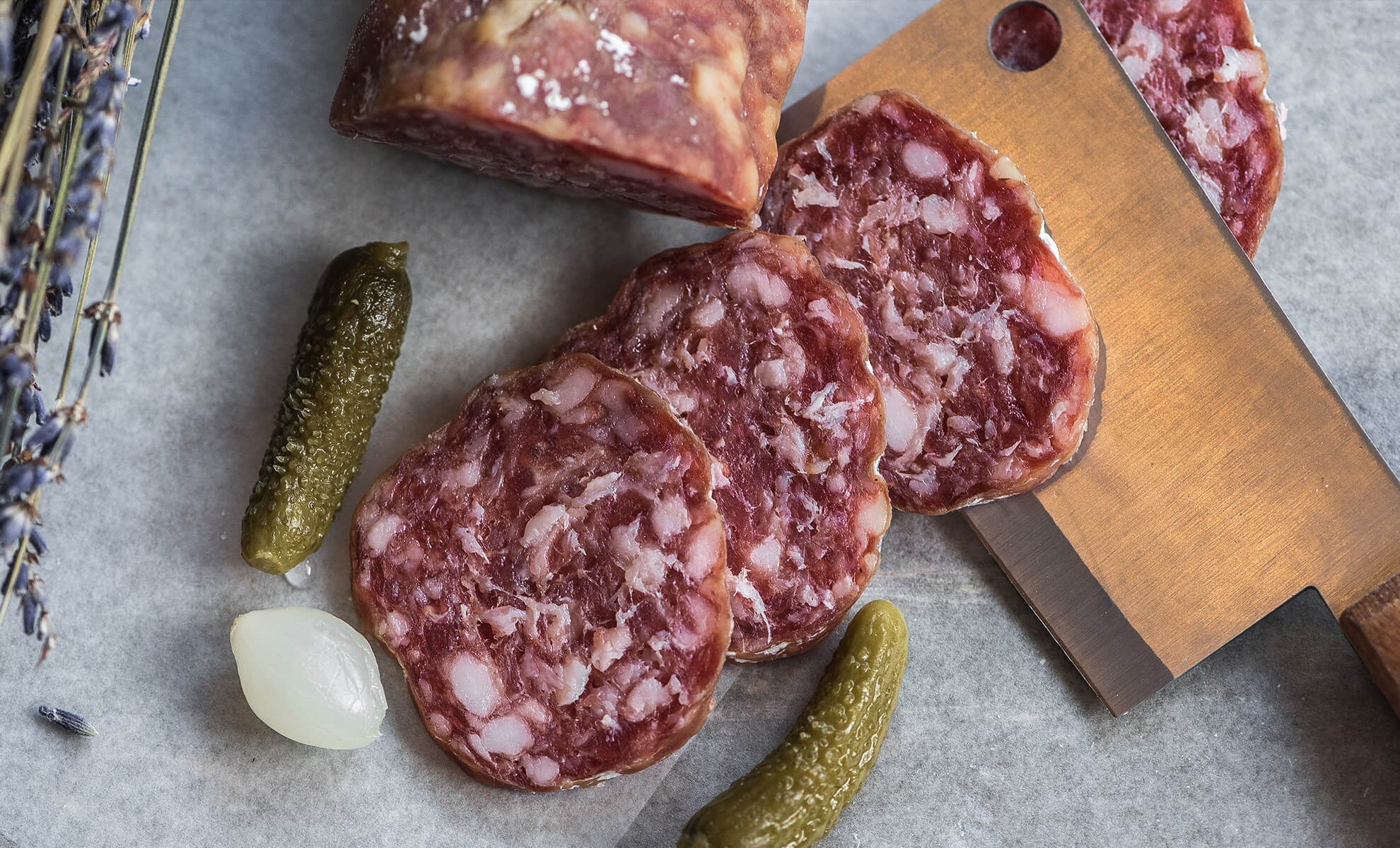 Wurstwaren und Würzen Wurstwaren und Würzen