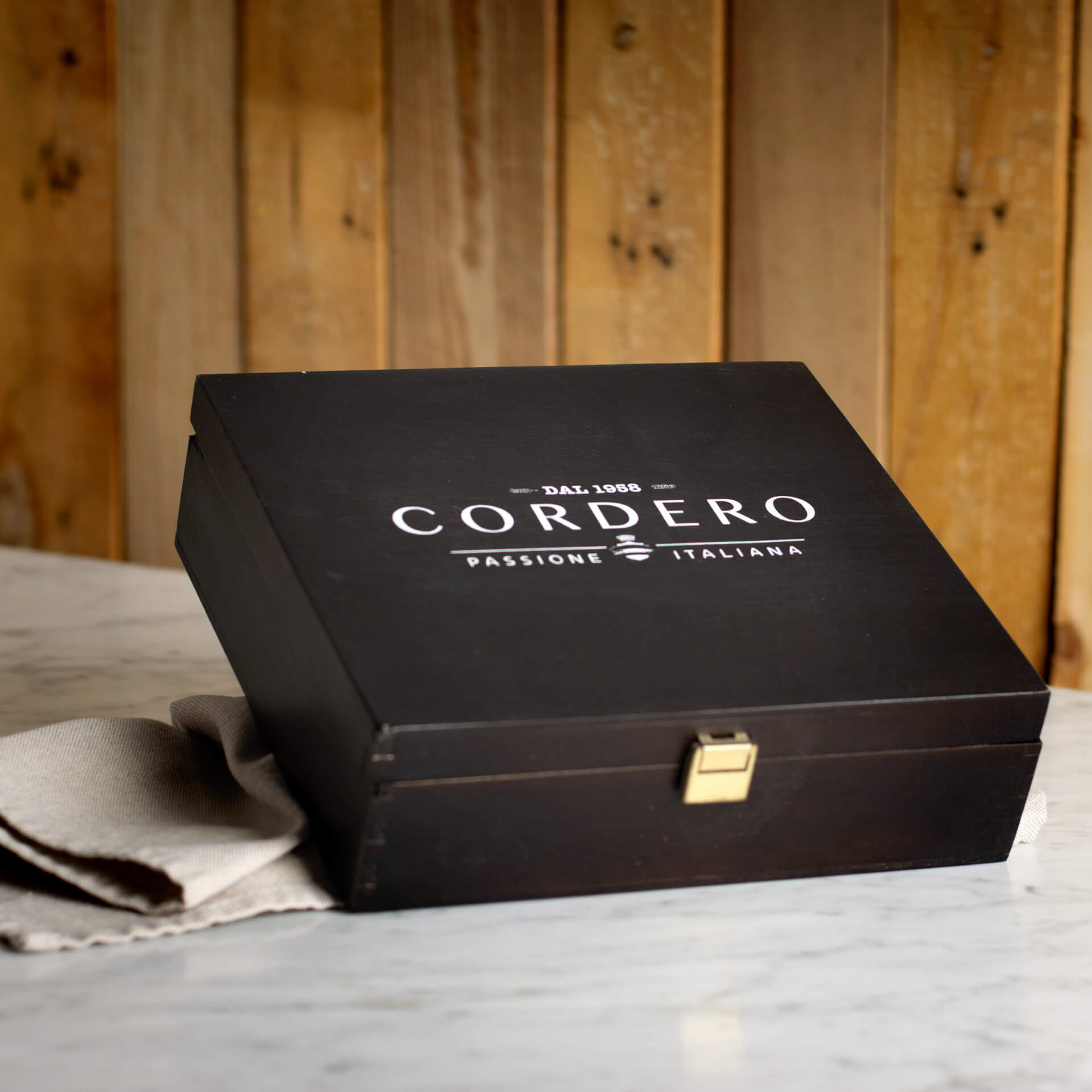 Wooden Box "Cordero Italian Flavors"