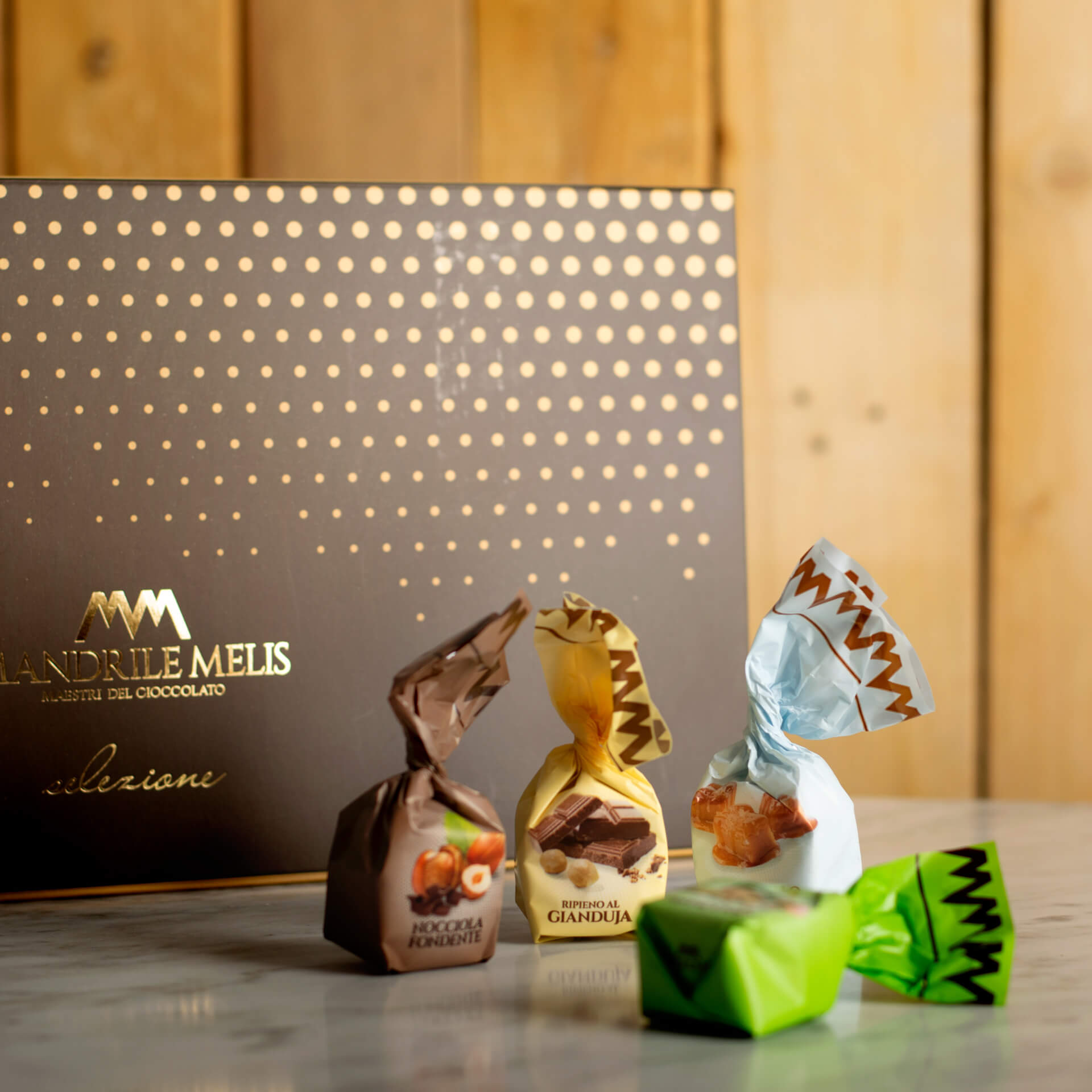 Gift box assorted pralines 500g without liqueur