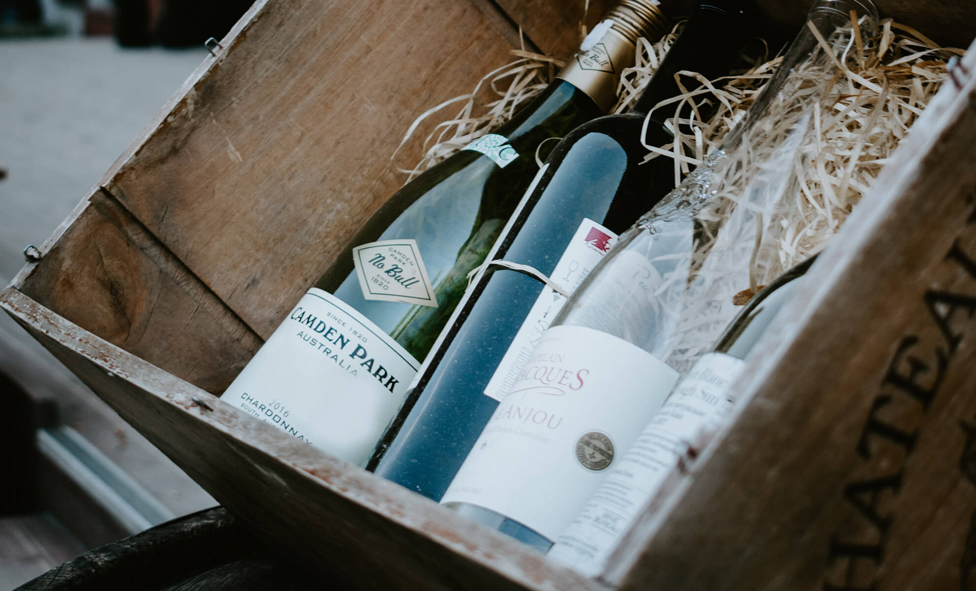 Magnumflasche und große Flaschen Magnumflasche und große Flaschen