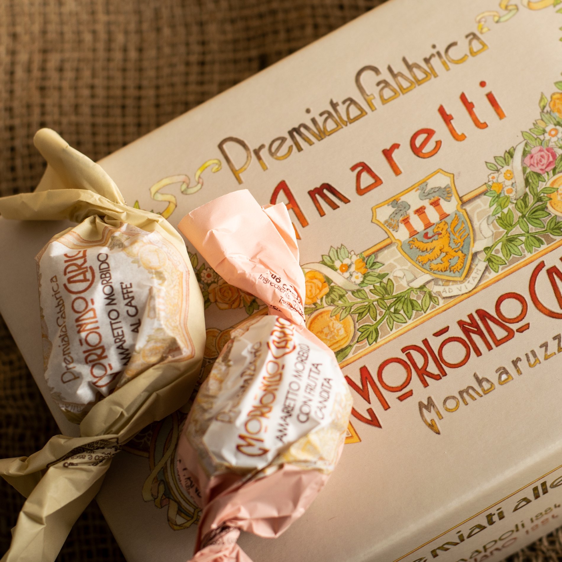 Amaretti Assortiti in elegante scatola Moriondo